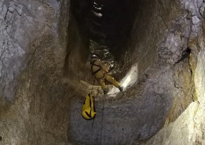 Gouffre Marco Polo Descente d'un puits