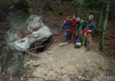 Spéléologie Vercors saints de glace entrée