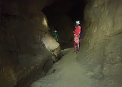 Spéléologie Vercors saints de glace sportif exploration