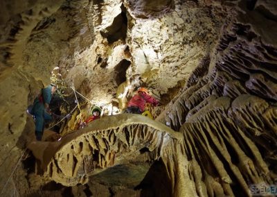 concrétion méduse spéléologie grotte eymards vercors Grenoble
