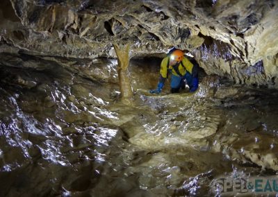 Spéléologie prerouge bauges Annecy chambery initiation enfant