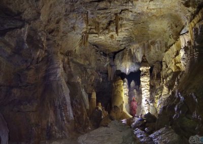 Spéléologie vercors gournier rivière lyon stalagmite concrétion