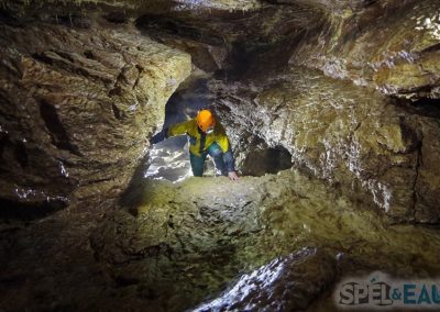 Spéléologie prerouge bauges Annecy chambery initiation enfant
