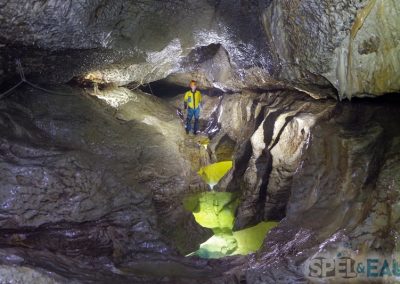 Spéléologie prerouge bauges Annecy chambery initiation enfant