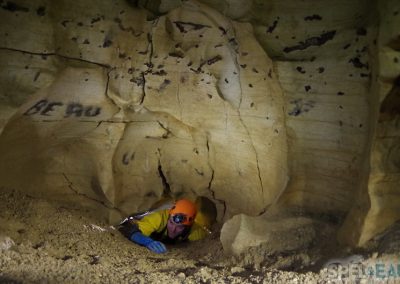 chatière étroiture spéléologie cuves Sassenage Grenoble