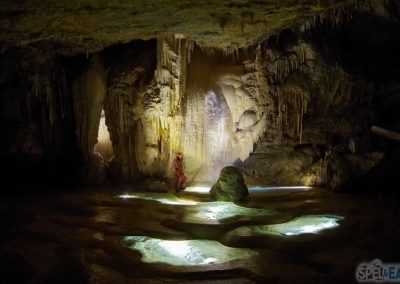 Spéléologie vercors gournier rivière lyon salle