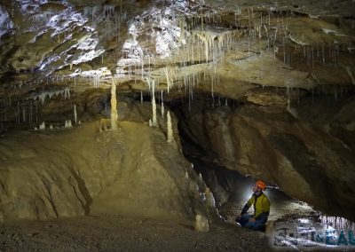 Spéléologie prerouge bauges Annecy chambery initiation enfant