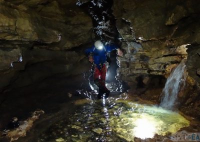 rivière souterraine Cavale spéléologie bauges Feclaz Revard