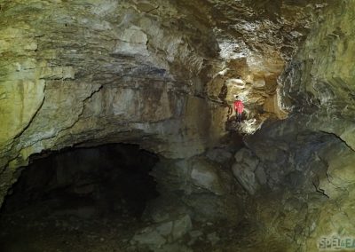Spéléologie aupre chartreuse grenoble chambery initiation enfant