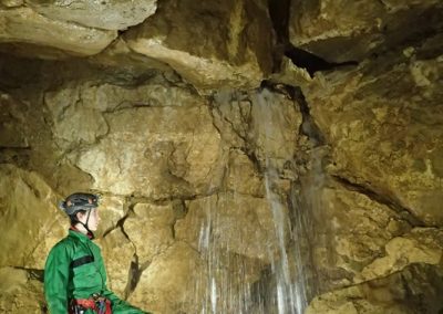 Spéléologie grotte roche vercors grenoble villard lans initiation enfant