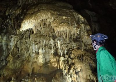 Spéléologie grotte roche vercors grenoble villard lans initiation enfant