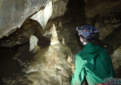 Spéléologie grotte roche vercors grenoble villard lans initiation enfant