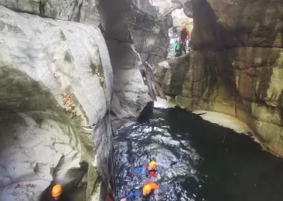 canyoning chartreuse tourisme grenoble lyon vasque
