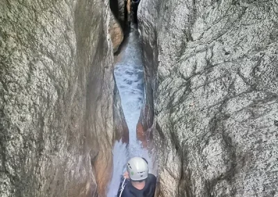 canyoning savoie pont diable aix bains sport toboggan