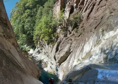 Tessin canyoning suisse Ticino vacances