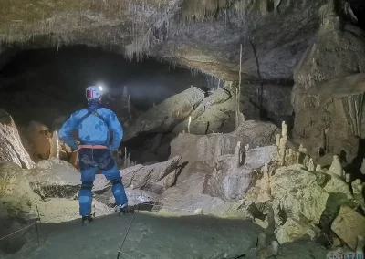 Spéléologie Bauges Litorne FE Bauges immense salle