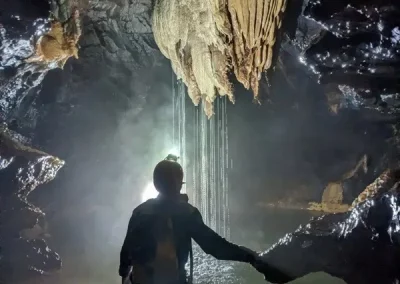 Spéléologie Bauges Pic Noir FE Bauges rivière traversée