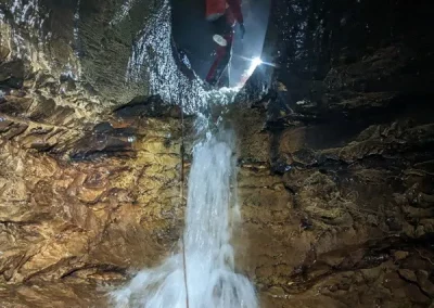 Spéléologie Bauges Pic Noir FE Bauges cascades traversée